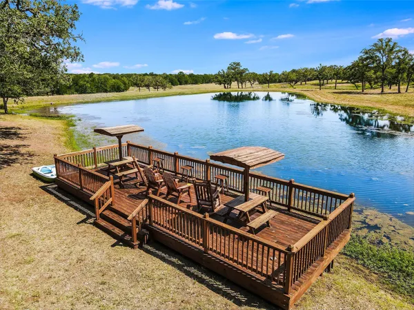 $2,300,000 | 762 Karisch Road, Smithville, TX 78957