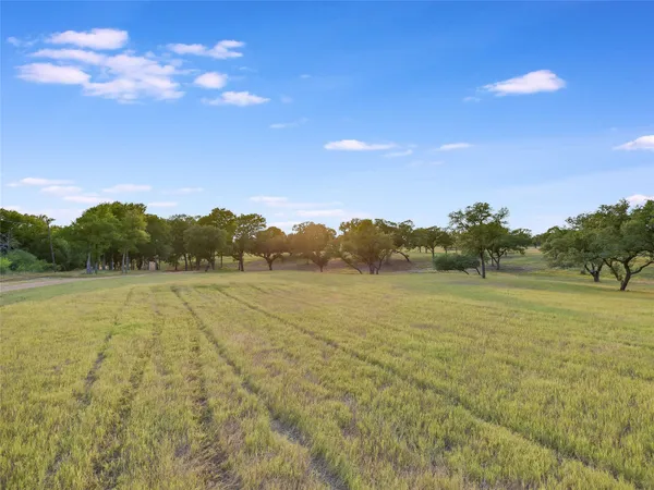 $2,300,000 | 762 Karisch Road, Smithville, TX 78957