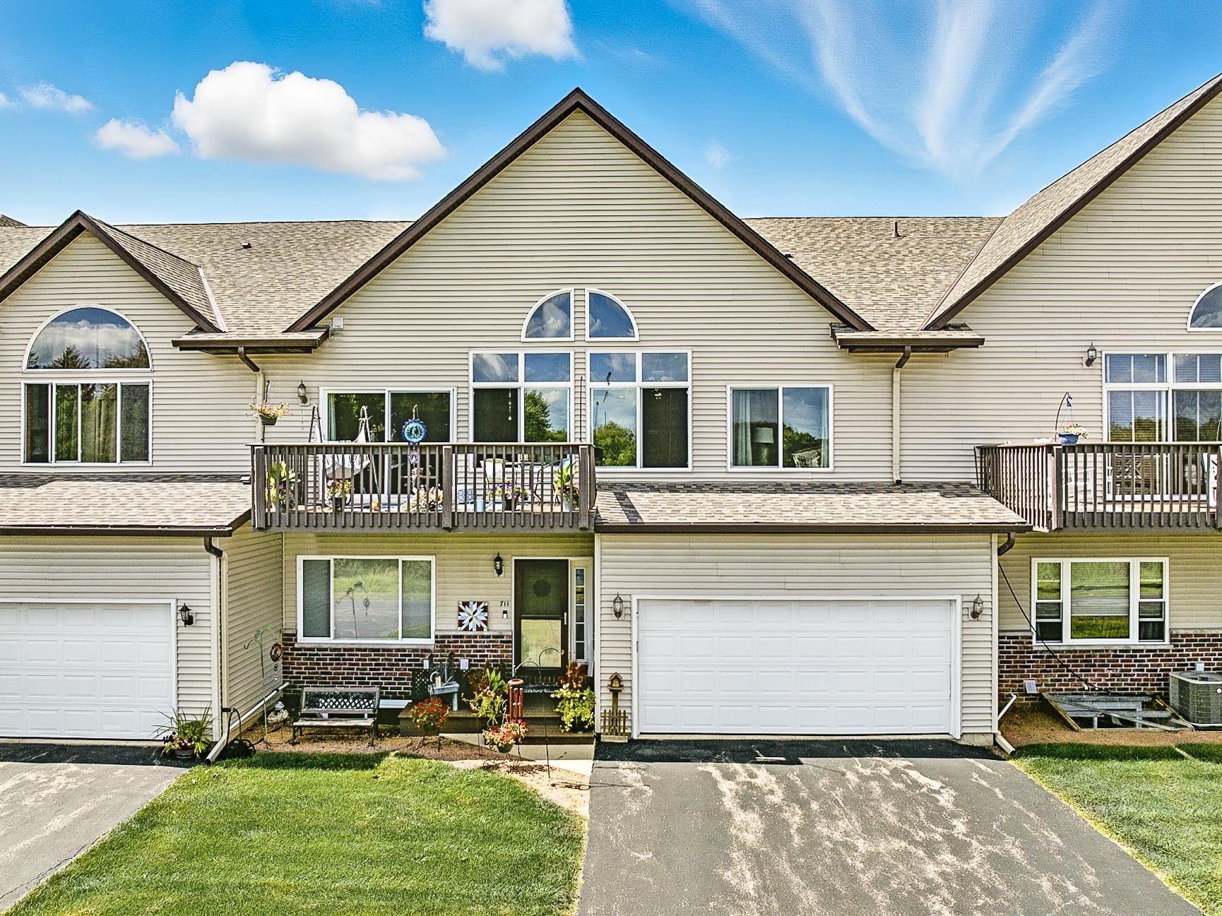 711 Cherokee Path Lake Mills, WI 53551 - Photo 1 of 22