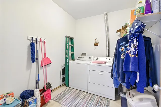 $345,900 | 711 Cherokee Path, Lake Mills, WI 53551