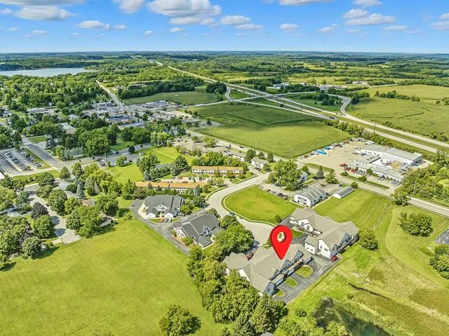 $345,900 | 711 Cherokee Path, Lake Mills, WI 53551