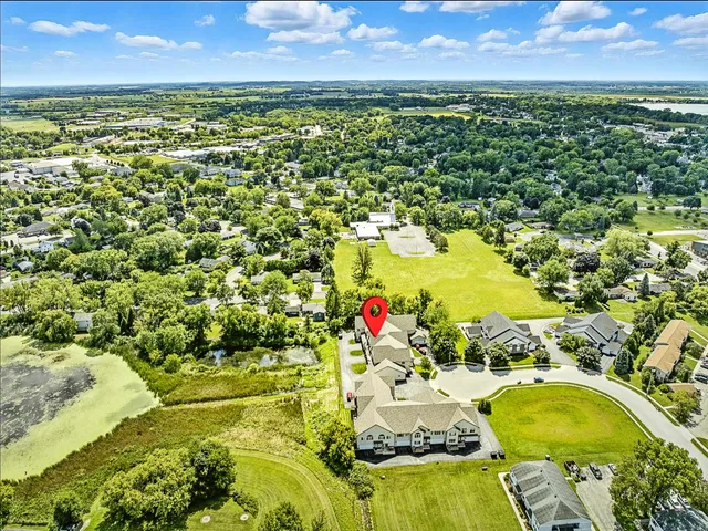 $345,900 | 711 Cherokee Path, Lake Mills, WI 53551