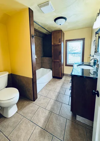 $185,000 | 226 West Wyoming Street, Redwood Falls, MN 56283