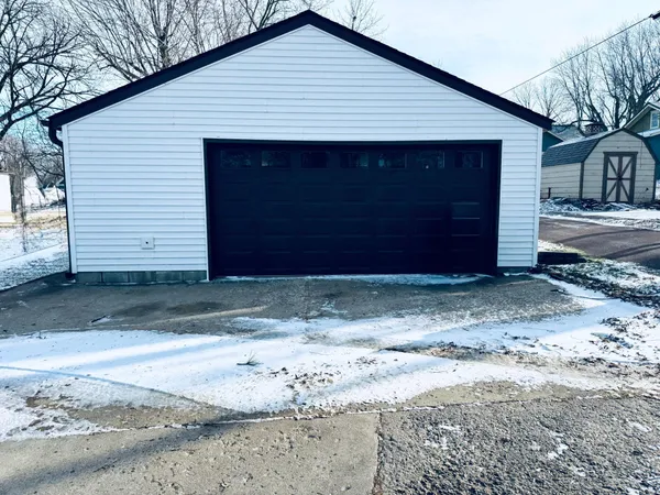 $184,000 | 226 West Wyoming Street, Redwood Falls, MN 56283