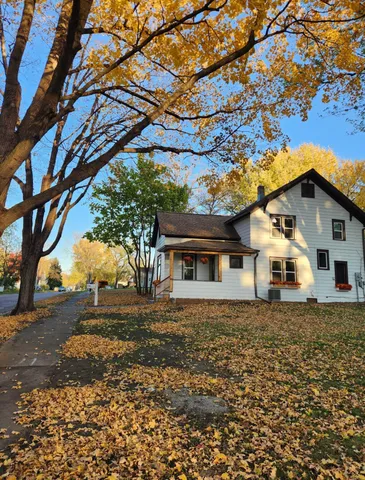 $185,000 | 226 West Wyoming Street, Redwood Falls, MN 56283