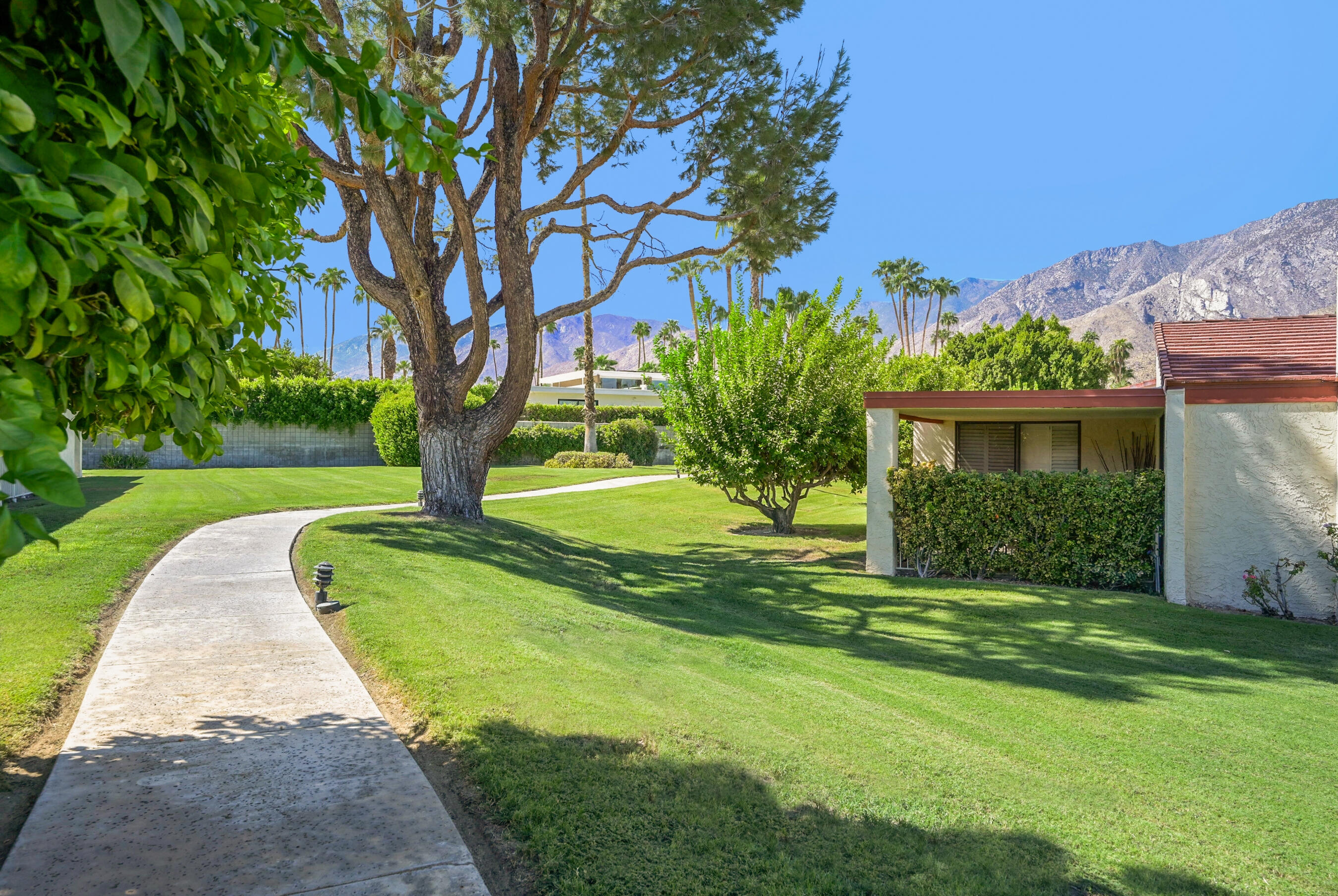 1117 South La Verne Way Palm Springs, CA 92264 - Photo 1 of 35 1117-south-la-verne-way-009