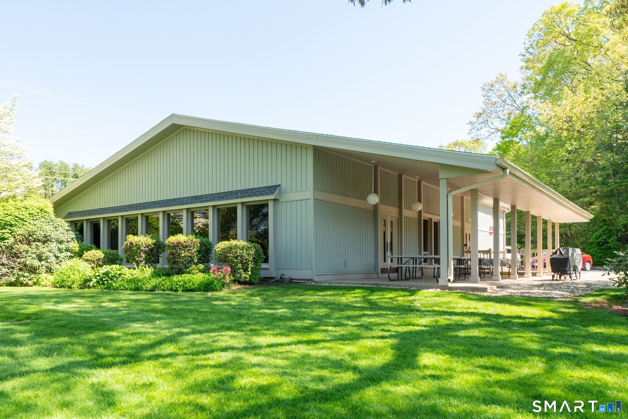 40 Hickory Hill Road, Unit 40 Southington, CT 06489 - Photo 30 of 35 a front view of house with yard and green space