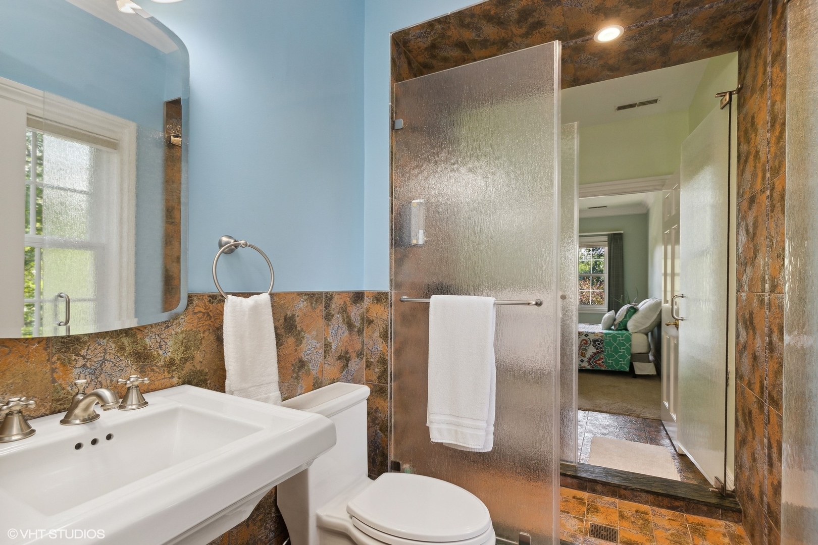 475 West Deerpath Road Lake Forest, IL 60045 - Photo 19 of 35 a bathroom with a sink toilet and shower