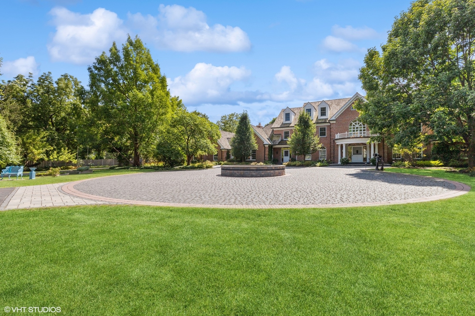 475 West Deerpath Road Lake Forest, IL 60045 - Photo 2 of 35 a view of road with yard and trees in the background