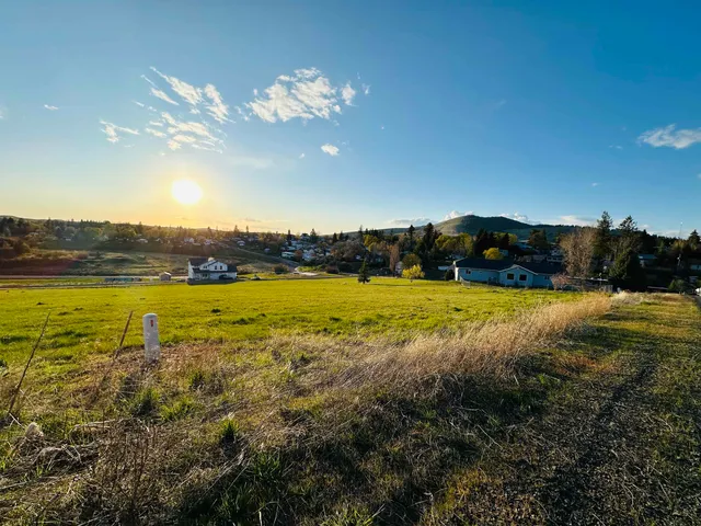 $523,000 | 435 South Skyline Street, Tekoa, WA 99033