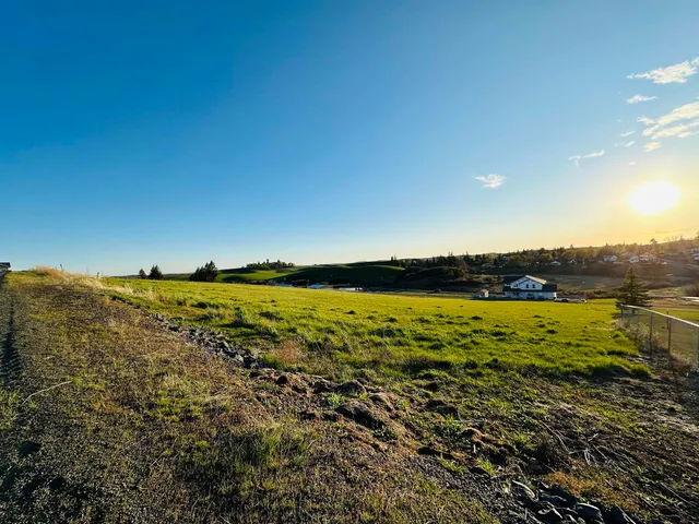 $523,000 | 435 South Skyline Street, Tekoa, WA 99033
