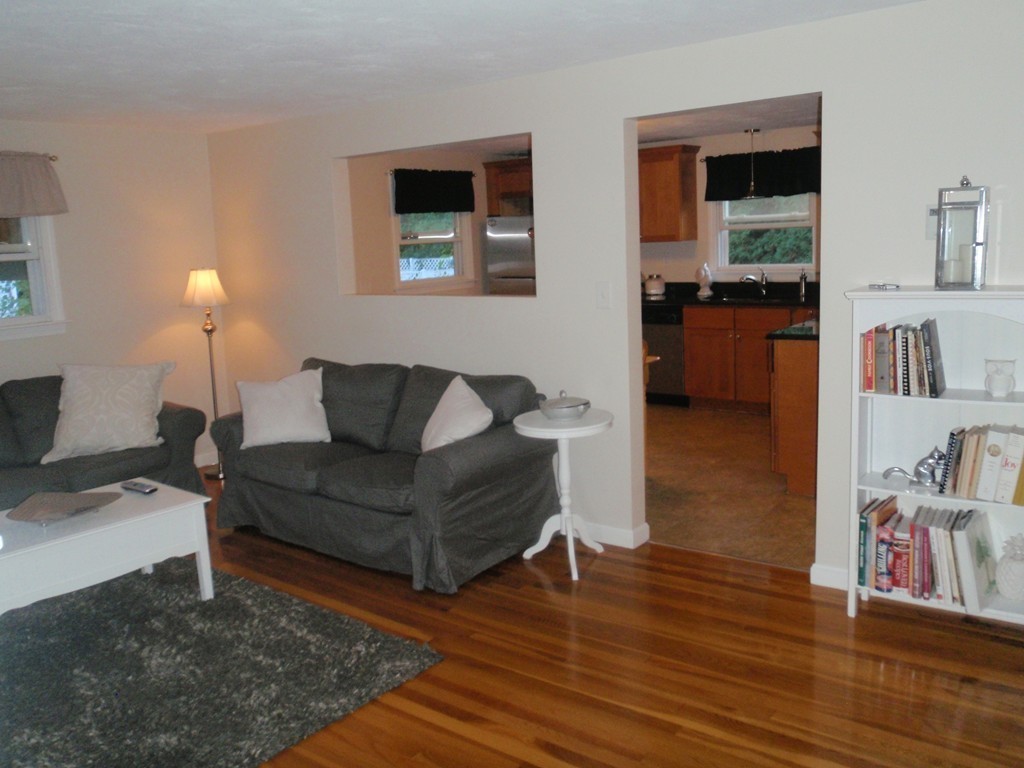 167 Bailey Road Holden, MA 01520 - Photo 4 of 15 Gallery Image 4