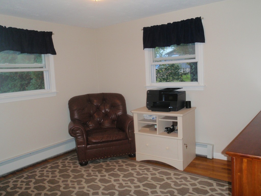 167 Bailey Road Holden, MA 01520 - Photo 9 of 15 Gallery Image 9