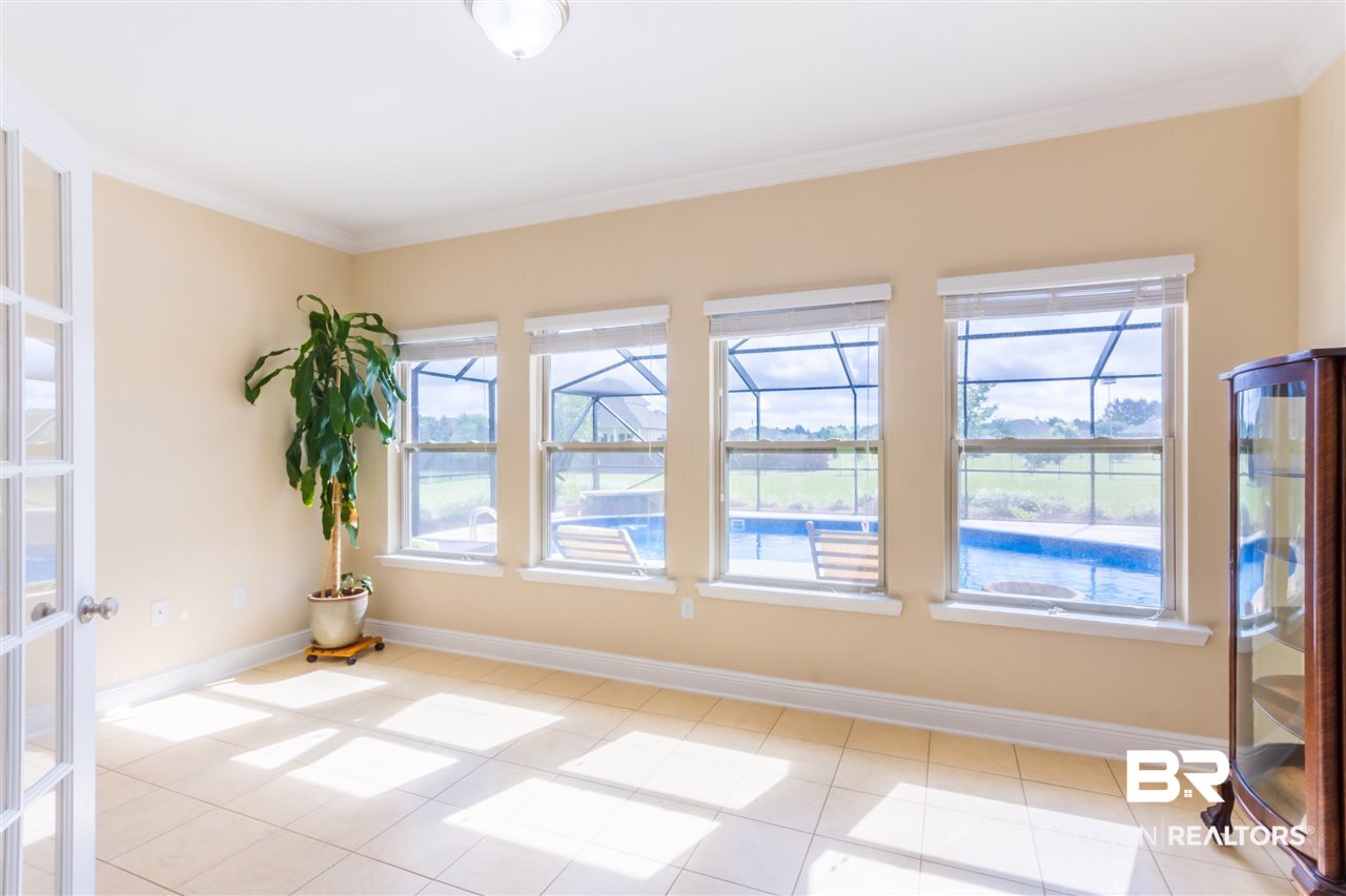 4094 Craigend Loop Gulf Shores, AL 36542 - Photo 24 of 33 Sunroom