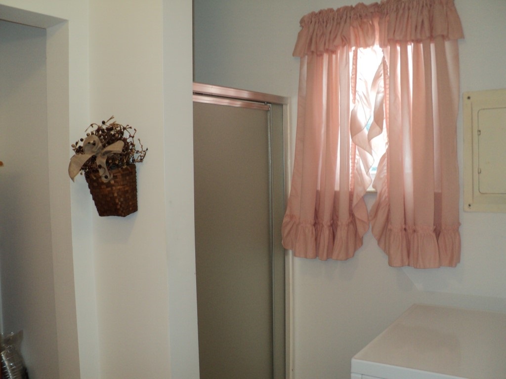 2865 South Derby Road Sidney, MI 48885 - Photo 8 of 23 1841374-7.JPG