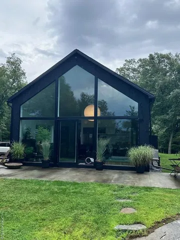 $725,000 | 385 Evergreen Lane, Narrowsburg, NY 12764