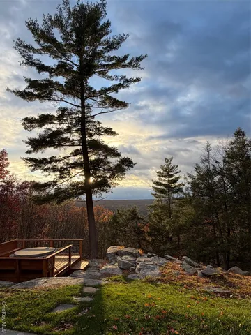 $725,000 | 385 Evergreen Lane, Narrowsburg, NY 12764