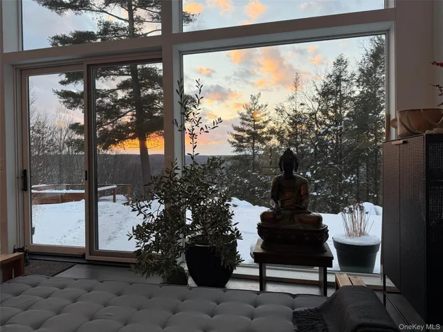 $725,000 | 385 Evergreen Lane, Narrowsburg, NY 12764