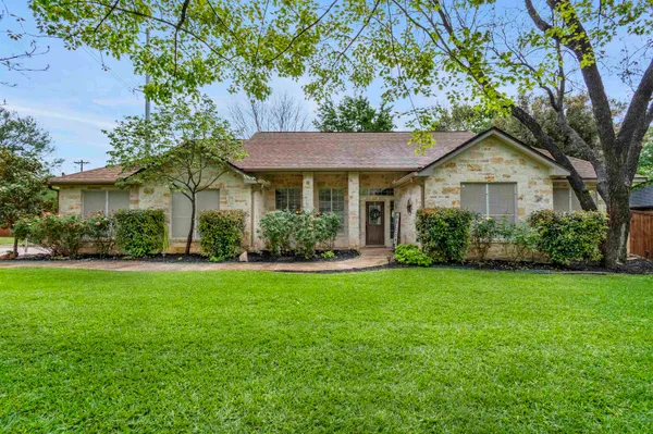 $505,000 | 267 Meadowlakes Drive, Meadowlakes, TX 78654