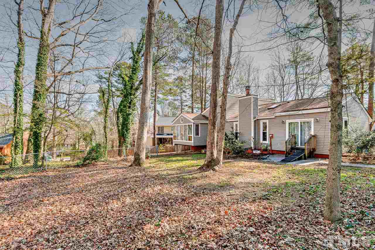 7012 Three Bridges Circle Raleigh, NC 27613 - Photo 4 of 30