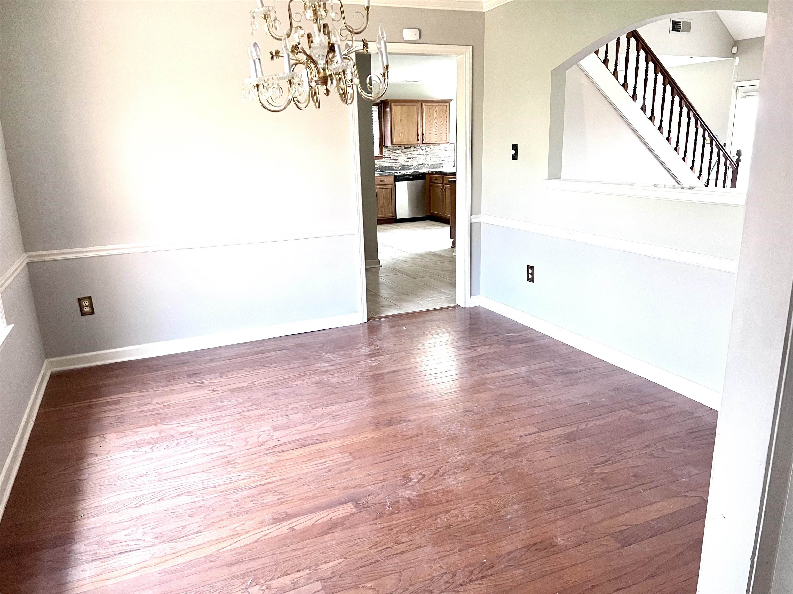 8375 Phillipson Way Memphis, TN 38125 - Photo 12 of 12 a view of a hallway view with staircase