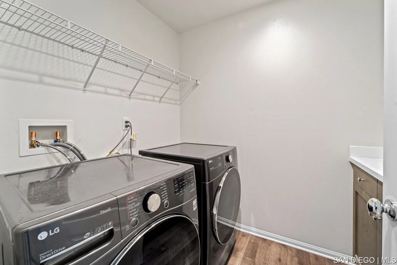 35858 Esperia Way Fallbrook, CA 92028 - Photo 26 of 37 a utility room with dryer and washer