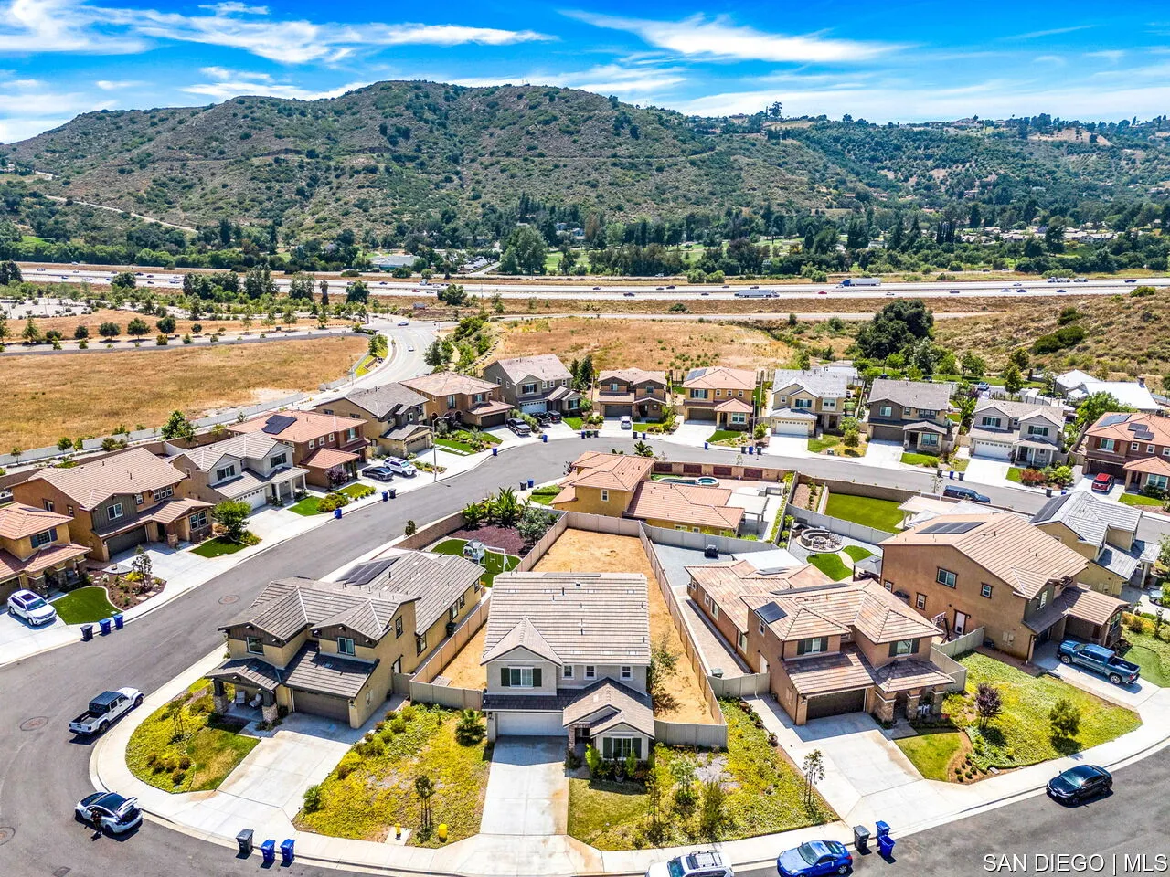 35858 Esperia Way Fallbrook, CA 92028 - Photo 33 of 37 an aerial view of residential houses with outdoor space