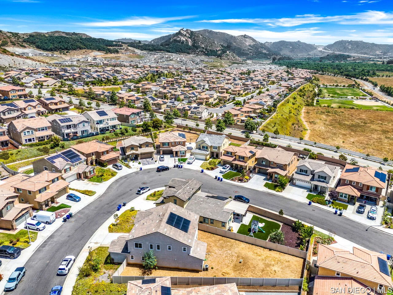 35858 Esperia Way Fallbrook, CA 92028 - Photo 37 of 37 an aerial view of residential houses with outdoor space