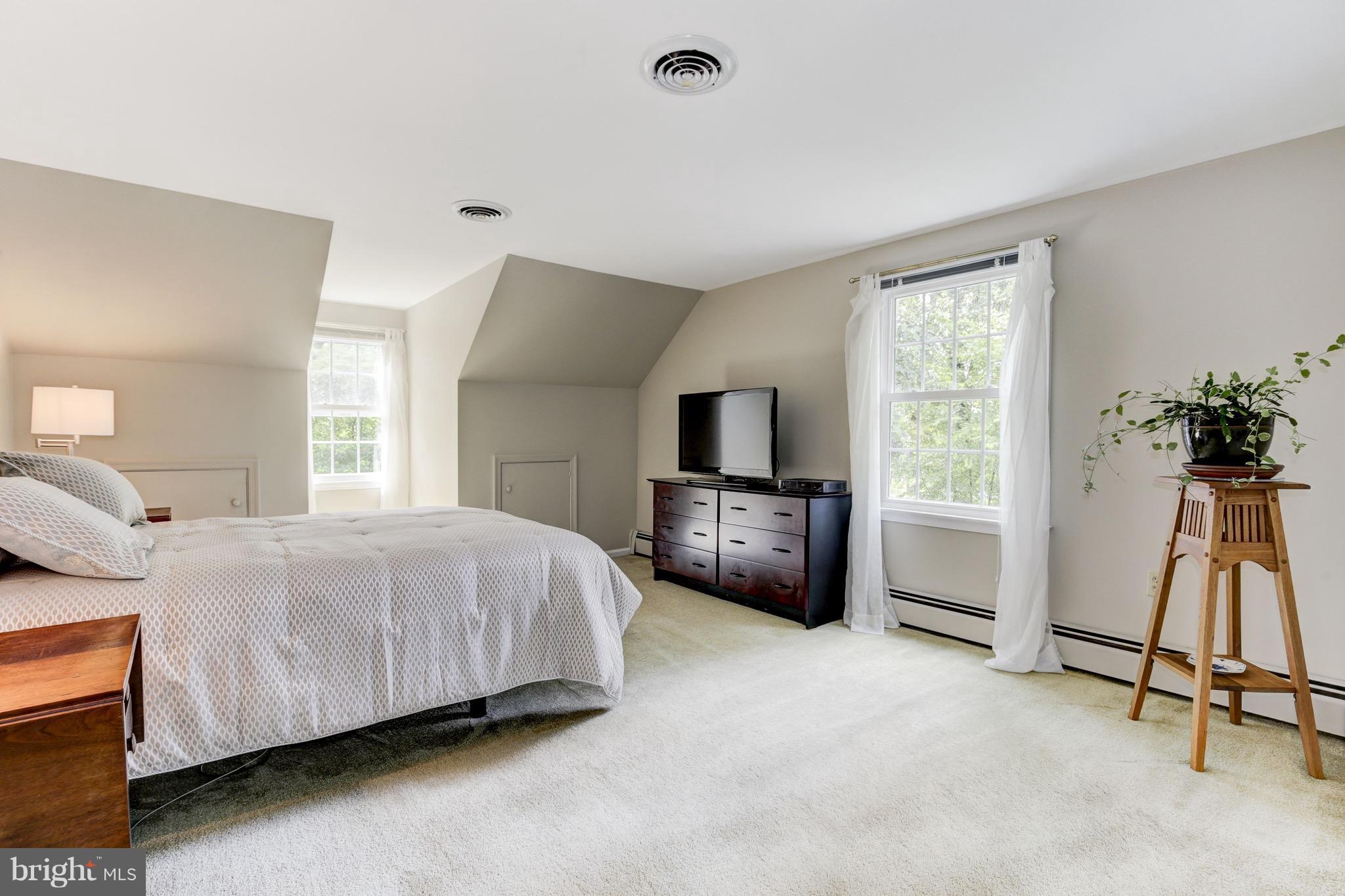 10310 Gary Road Potomac, MD 20854 - Photo 14 of 30 Master Bedroom with Sitting Room