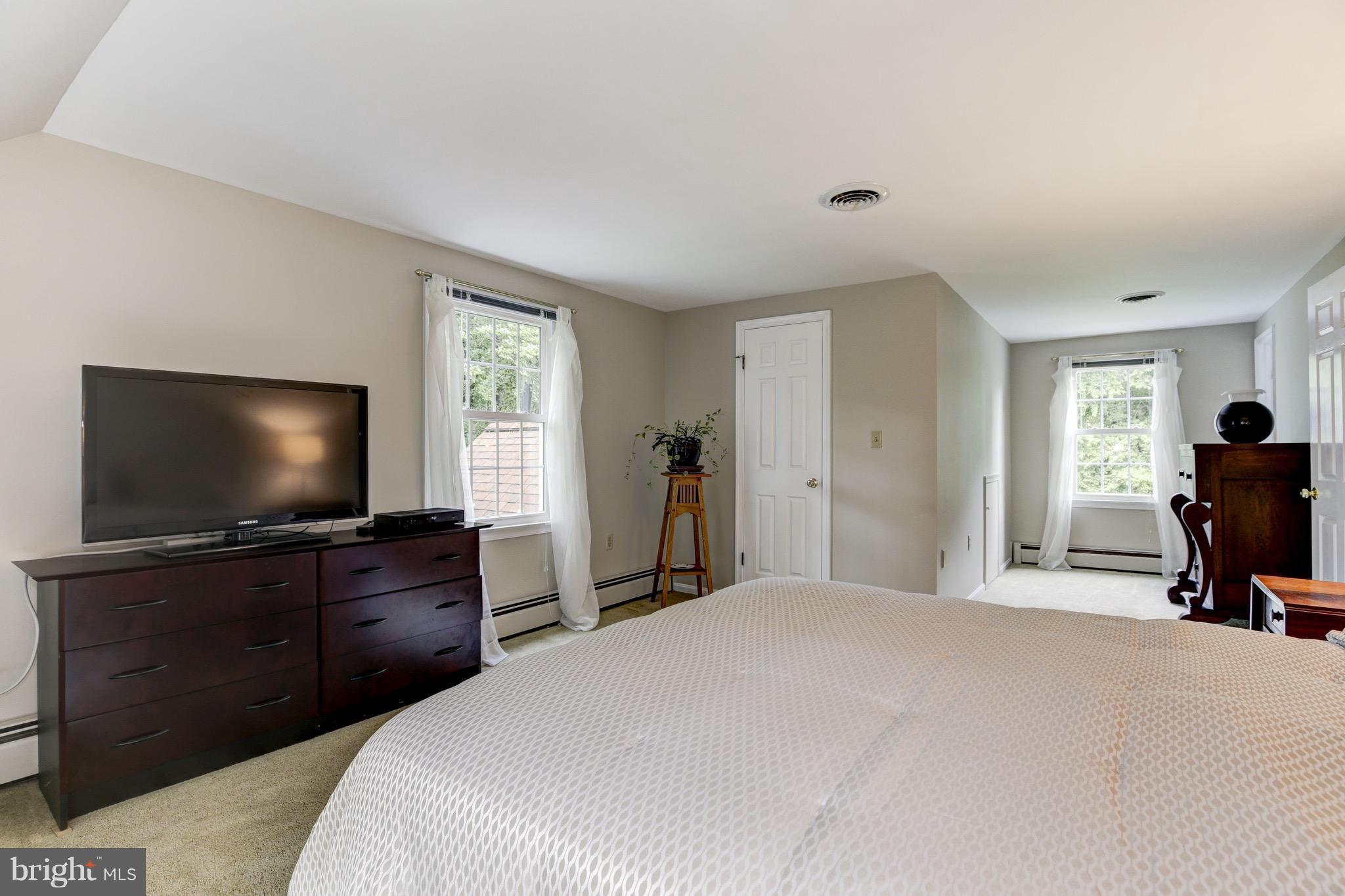 10310 Gary Road Potomac, MD 20854 - Photo 15 of 30 Master Bedroom with Sitting Room