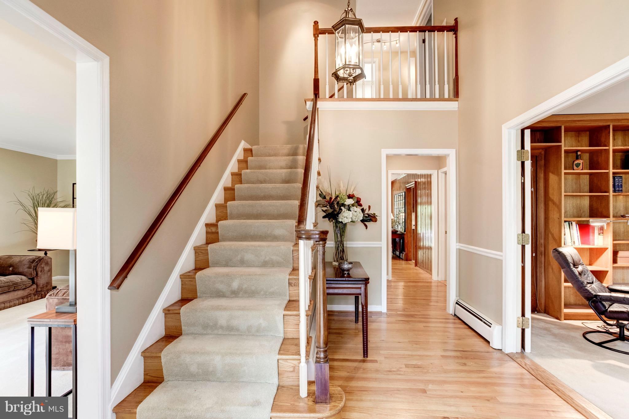 10310 Gary Road Potomac, MD 20854 - Photo 3 of 30 Two Story Foyer