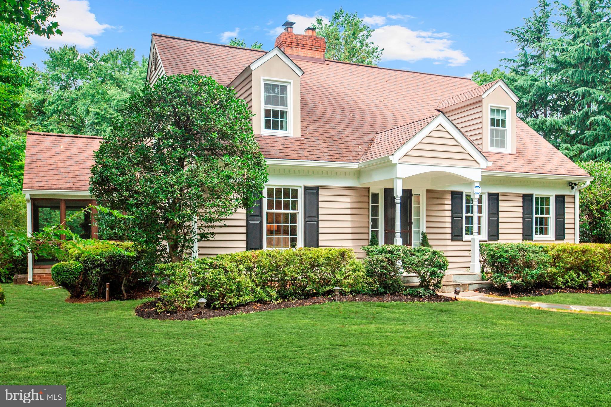 10310 Gary Road Potomac, MD 20854 - Photo 28 of 30 Exterior (Front)