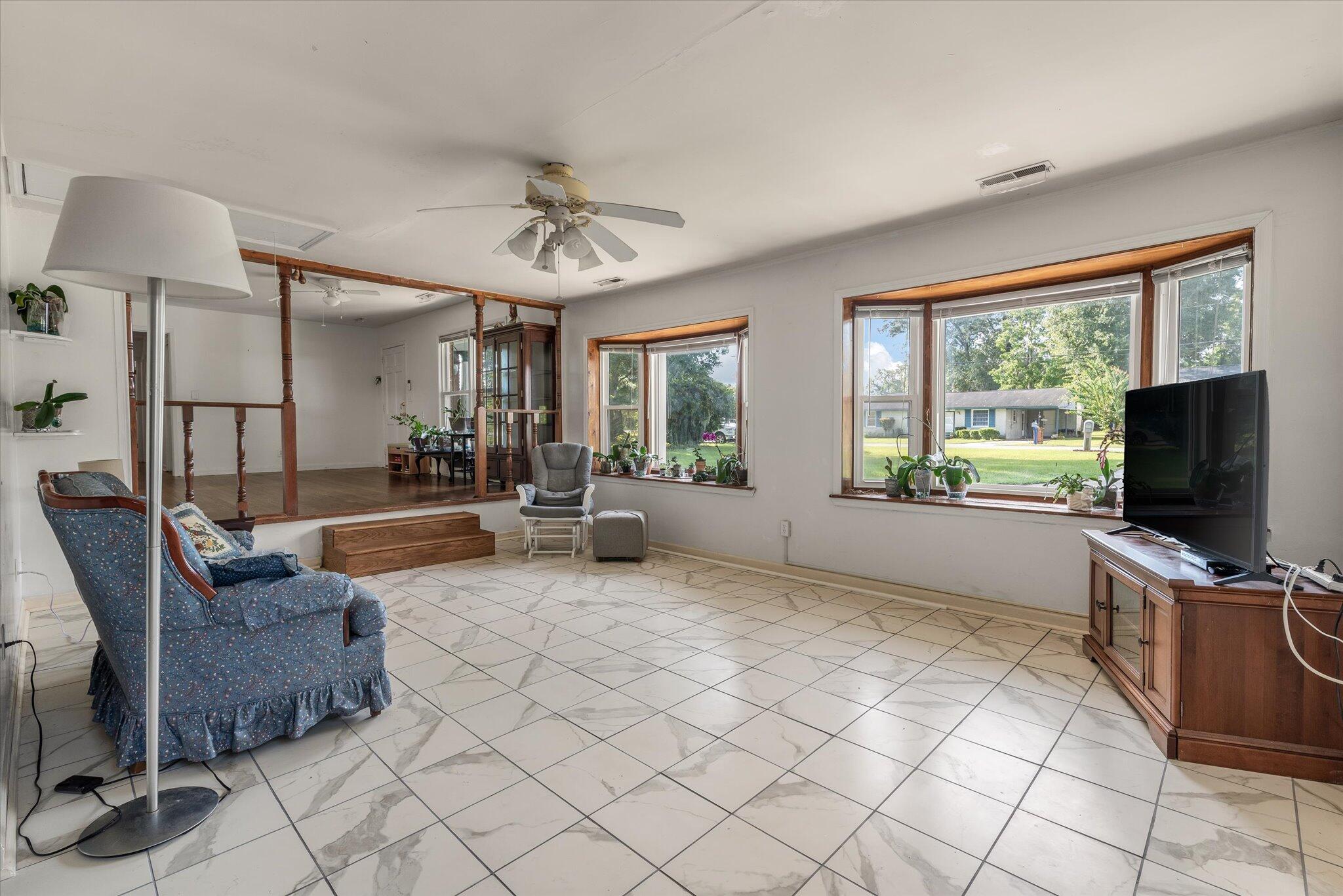 2910 Bolton Road Charleston, SC 29414 - Photo 6 of 19 11-2910 Bolton-17