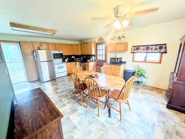 $169,900 | 1332 11th, Friendship, WI 53934