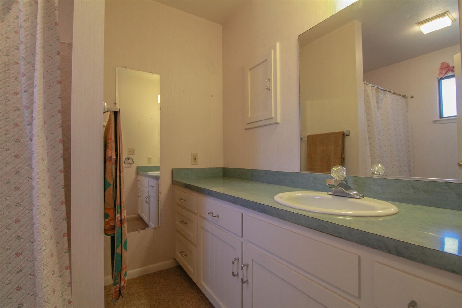 45236 Indian Rock Road Oakhurst, CA 93644 - Photo 38 of 59
