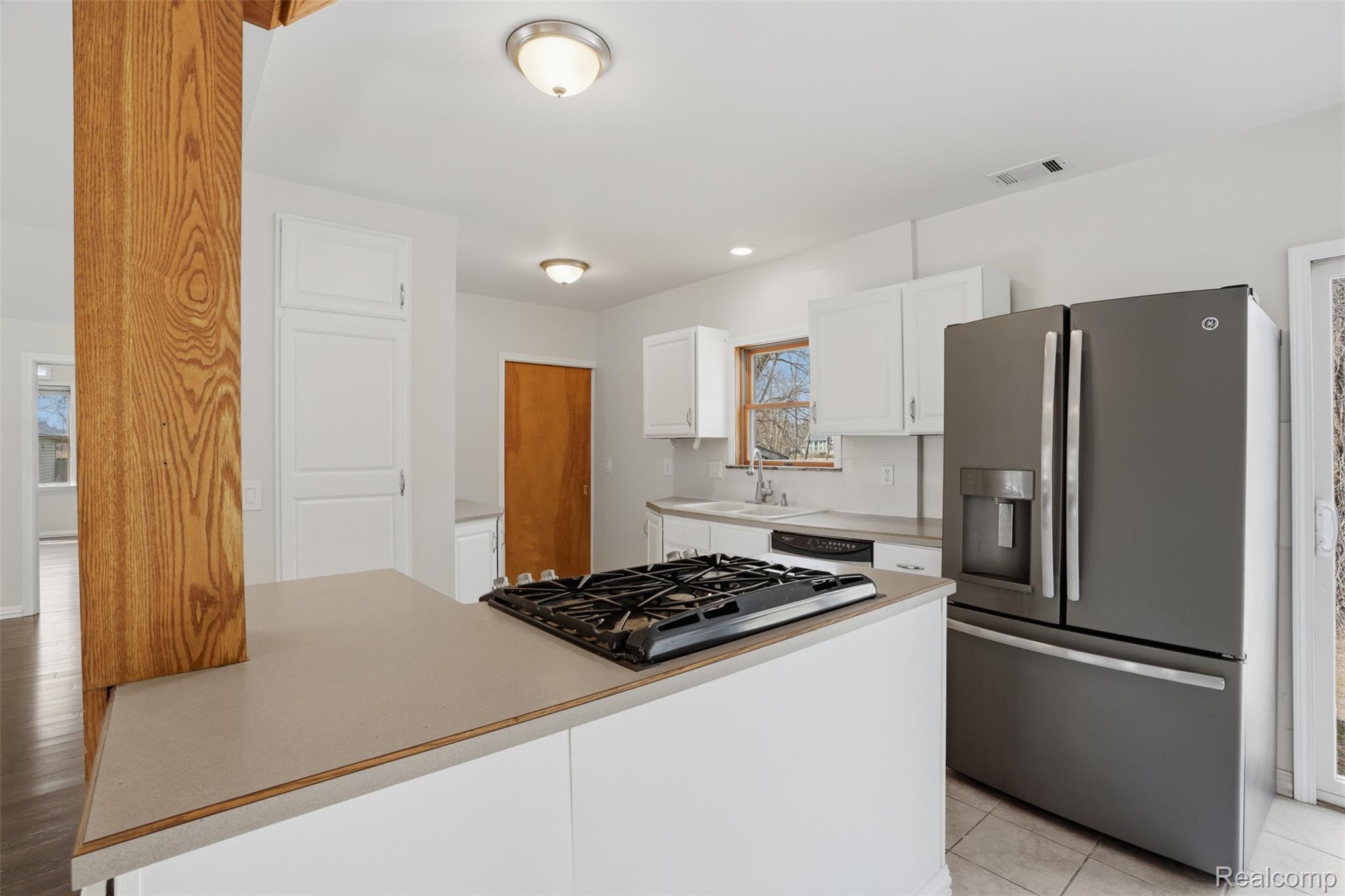 12913 9 Mile Road South Lyon, MI 48178 - Photo 15 of 57 12913 9 mile rd-14.jpg