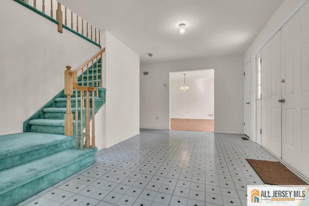 9 Mapleshade Road Milltown, NJ 08850 - Photo 4 of 58 Gallery Image 4