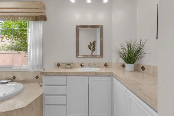 $12,000 | 39 Calle Del Norte, Rancho Mirage, CA 92270