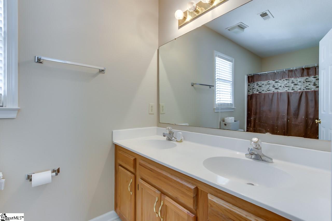 5 Roundleaf Court Simpsonville, SC 29680 - Photo 28 of 36 Gallery Image 28