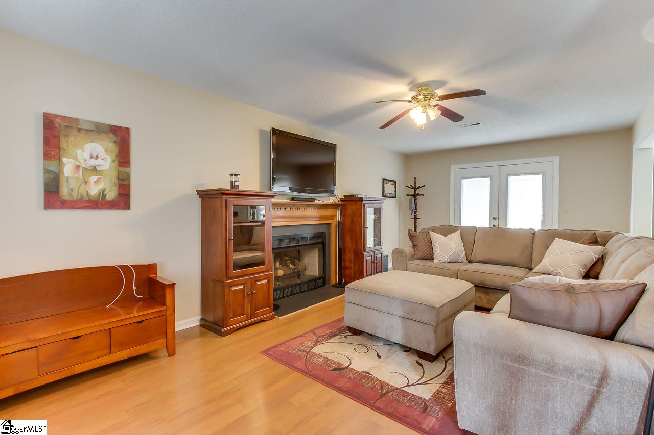 5 Roundleaf Court Simpsonville, SC 29680 - Photo 10 of 36 Gallery Image 10