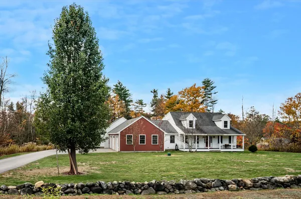 $950,000 | 30 Dow Road, Mont Vernon, NH 03057