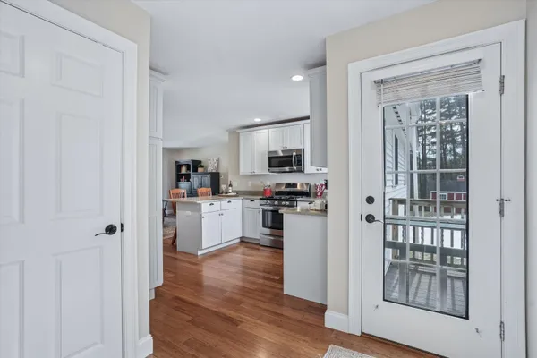 $950,000 | 30 Dow Road, Mont Vernon, NH 03057