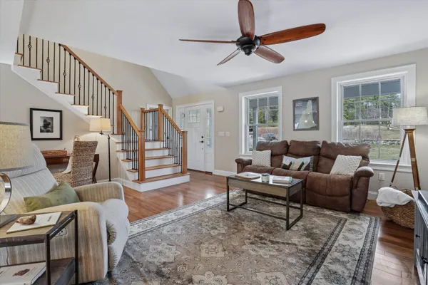 $950,000 | 30 Dow Road, Mont Vernon, NH 03057