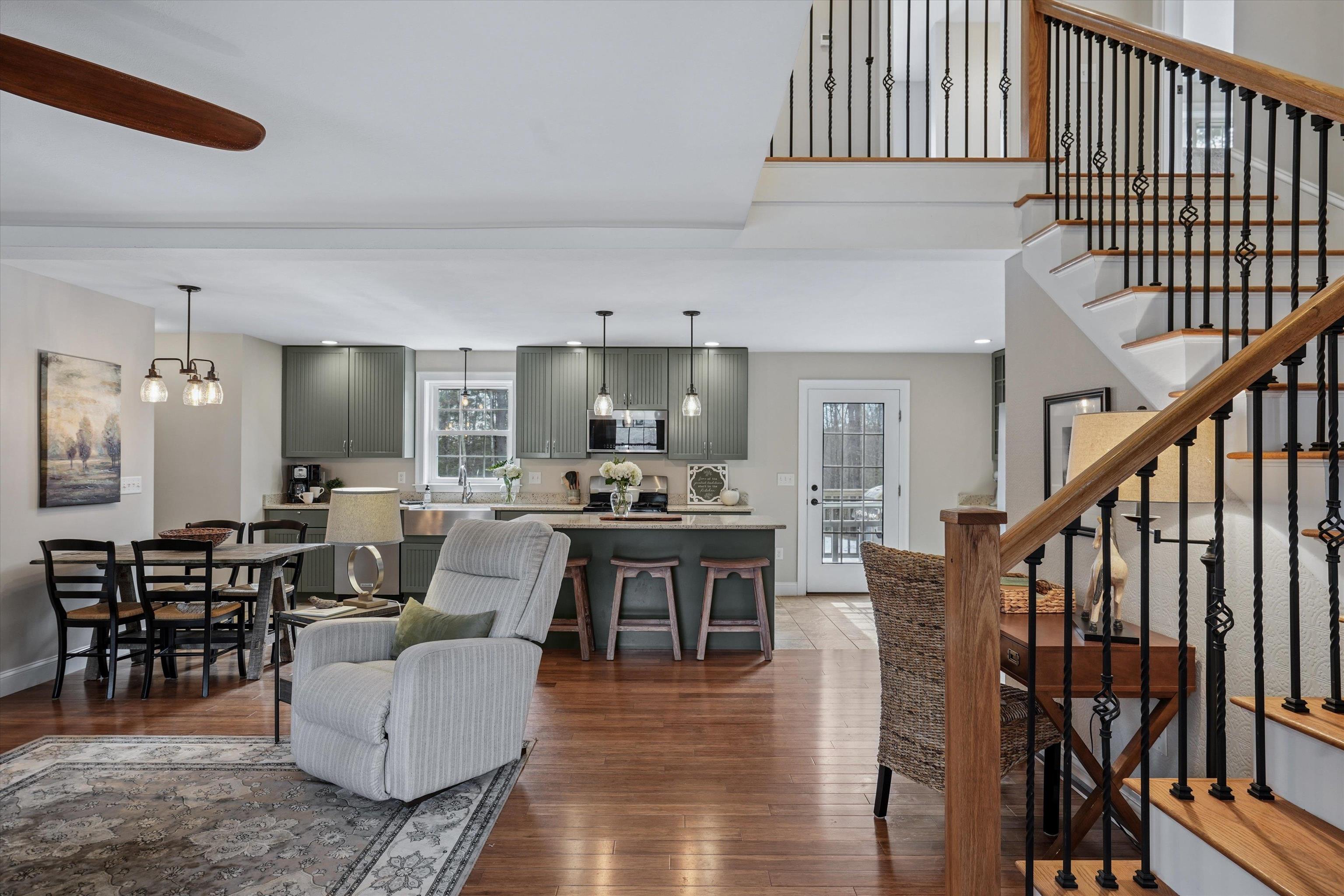 30 Dow Road Mont Vernon, NH 03057 - Photo 3 of 51