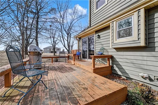 $509,000 | 307 East Gore Road, Raymore, MO 64083