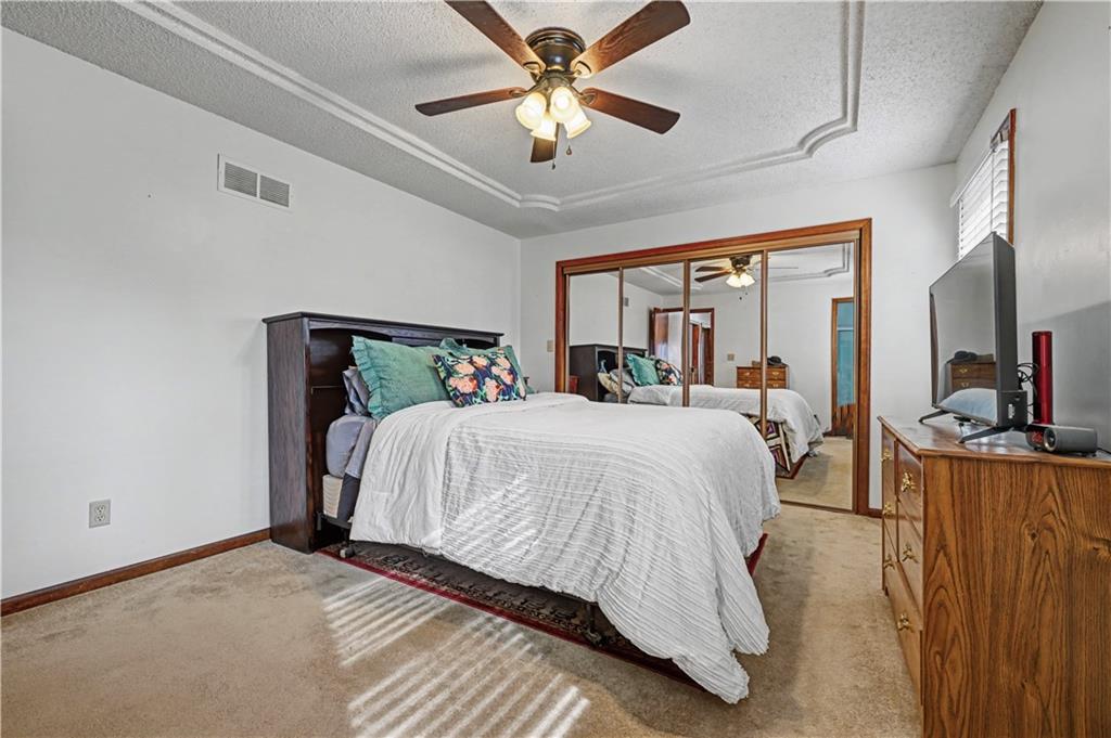 307 East Gore Road Raymore, MO 64083 - Photo 16 of 39