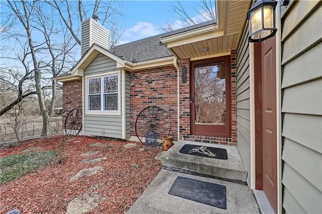 $509,000 | 307 East Gore Road, Raymore, MO 64083