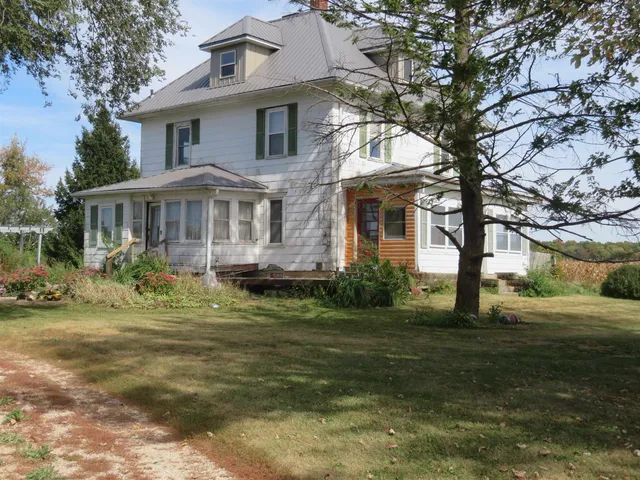 $215,000 | 7372 West Dublin Road, Freeport, IL 61032