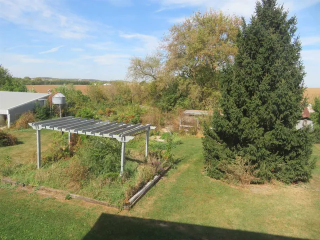 $215,000 | 7372 West Dublin Road, Freeport, IL 61032