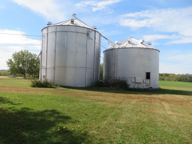 $215,000 | 7372 West Dublin Road, Freeport, IL 61032